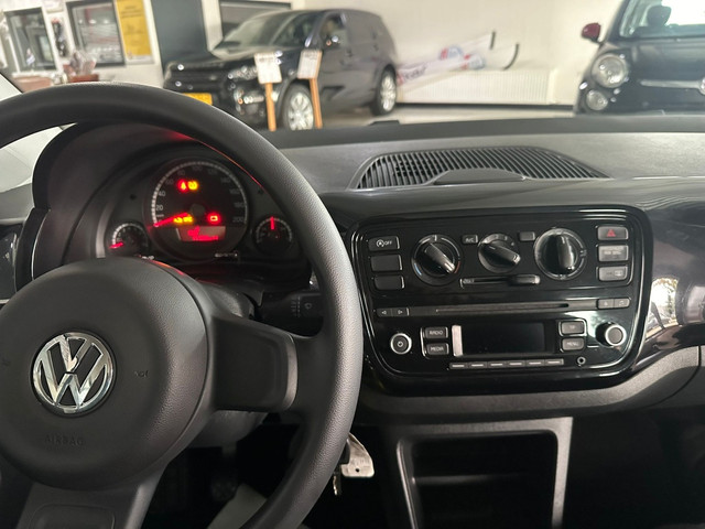 Foto 6 van Volkswagen up! 1.0 move up! BlueM. (bj 2015)