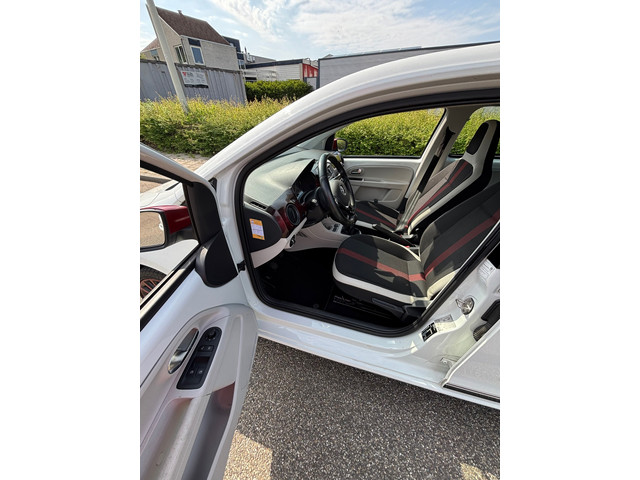 Foto 6 van Volkswagen Up! 1.0 BMT high up! AIRCO