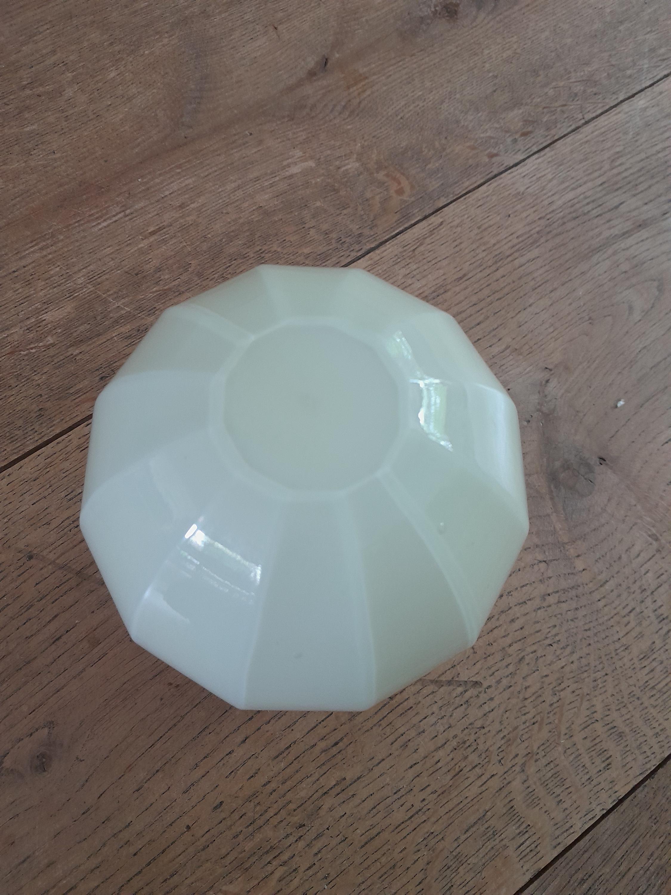 Foto 4 van Thabur - plafondlamp - Art Deco - vintage glazen lamp - Nederlands antiek - Den Haag