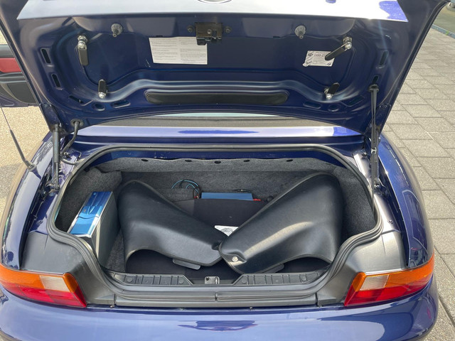 Foto 9 van BMW Z3 Roadster 1.8 Wide Body
