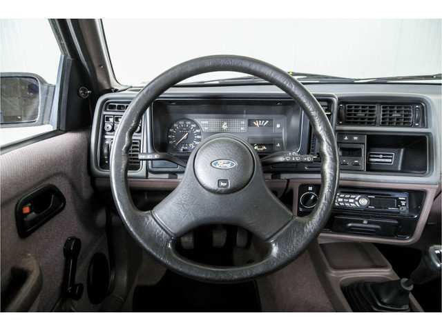 Foto 11 van Ford Sierra 2.3 CL 1987 (bj 1987)