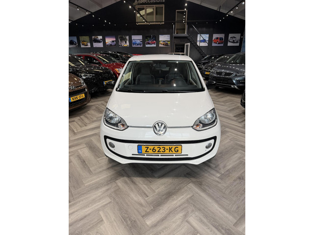 Foto 2 van Volkswagen Up! 1.0 move up! LEER,STOELVERWARMING,