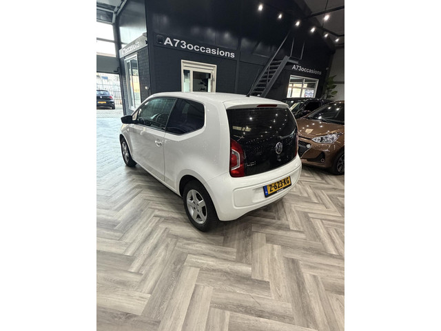 Foto 8 van Volkswagen Up! 1.0 move up! LEER,STOELVERWARMING,