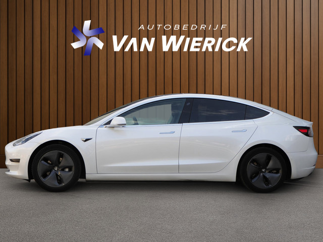 Foto 4 van Tesla Model 3 Standard RWD Plus 60 kWh | Trekhaak | 360 Camera | Panoramadak