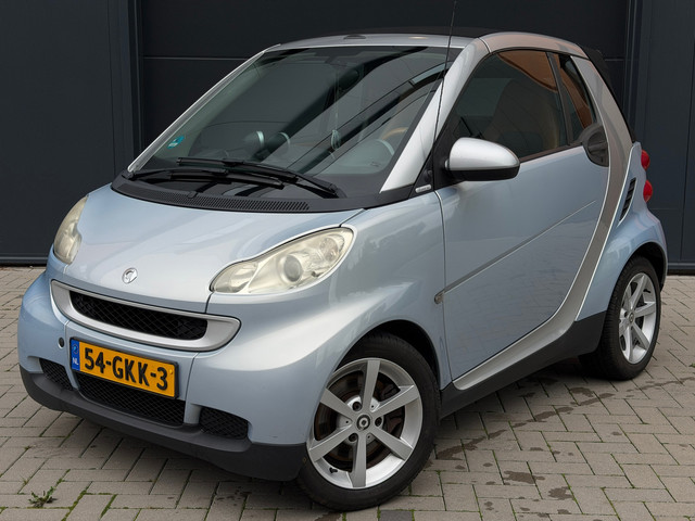 Foto 10 van Smart Fortwo cabrio 1.0 Passion Cabrio|Automaat|Trekhaak|Stoelverwarming|Lederen Stoelen