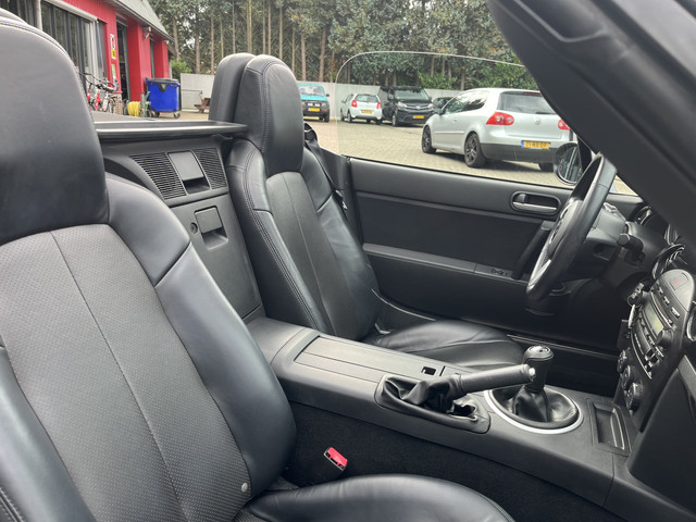 Foto 11 van Mazda MX-5 1.8 Touring Orig. Nederlands / Dealer Onderhouden