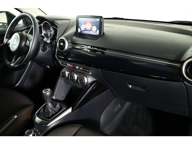 Foto 8 van Mazda 2 1.5 Skyactiv-G Comfort / CarPlay / Clima / Cruisecontrol / Camera