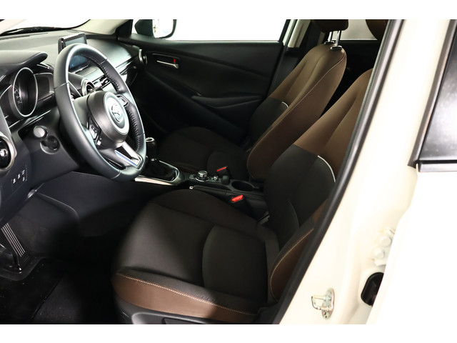 Foto 11 van Mazda 2 1.5 Skyactiv-G Comfort / CarPlay / Clima / Cruisecontrol / Camera