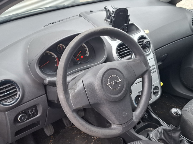 Foto 5 van Opel Corsa 1.2-16V Selection | Nieuw Binnen! | Airco | APK 07-04-2027 |
