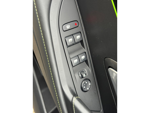 Foto 4 van Peugeot 208 1.2 PureTech GT-Line Airco Cruise Navi Lmv A.Camera