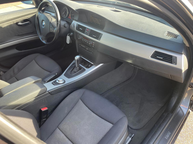 Foto 5 van BMW 3-serie 320i High Executive