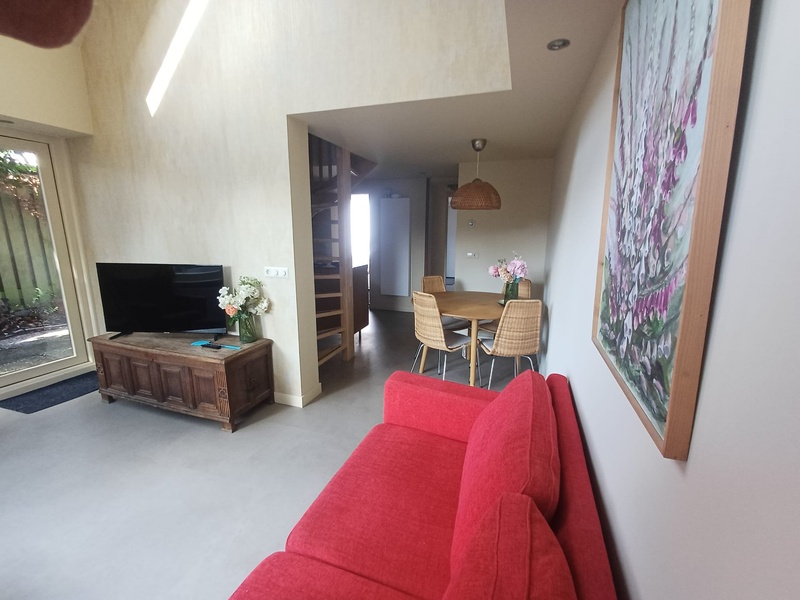 Foto 11 van Vrijstaand vakantiehuis met omheinde tuin en slaapkamer beneden
