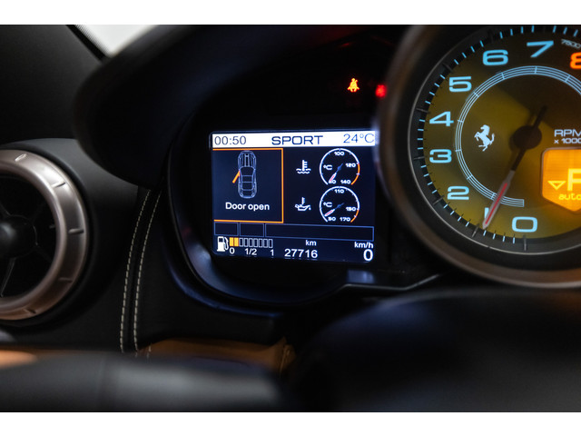 Foto 10 van Ferrari California 4.3 V8 Btw auto, Fiscale waarde € 22.000,- (€ 90.867,77 Ex B.T.W) DEALER AUTO Dea