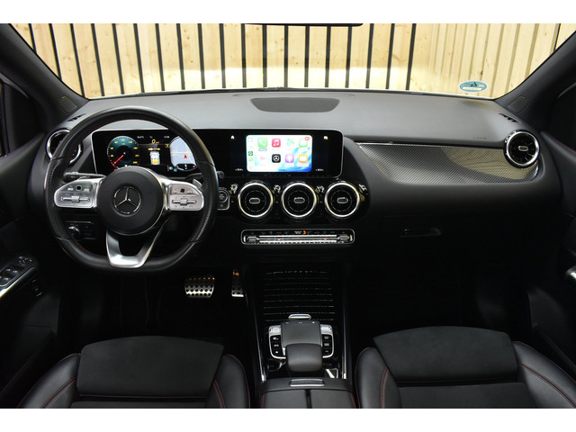 Foto 4 van Mercedes-Benz B-klasse 180 Business Solution AMG Trekhaak Panoramadak CarPlay 1e eig. LED Virtual Nw