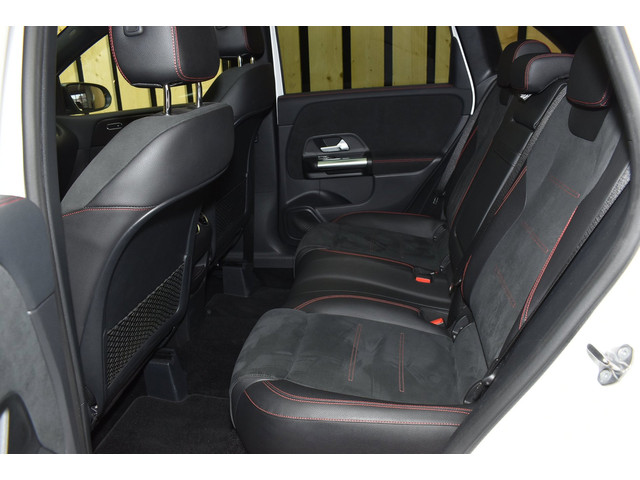 Foto 6 van Mercedes-Benz B-klasse 180 Business Solution AMG Trekhaak Panoramadak CarPlay 1e eig. LED Virtual Nw