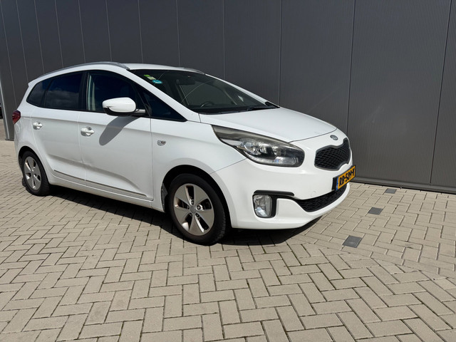 Foto 7 van Kia Carens 1.6 GDi Comfort Pack
