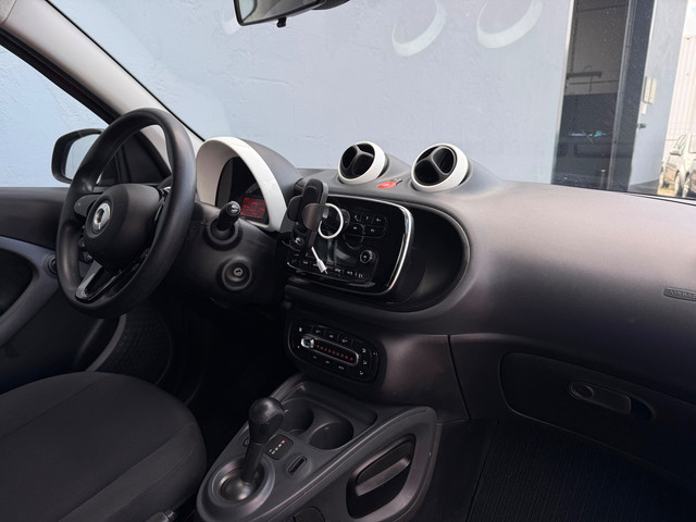 Foto 2 van Smart Forfour 1.0 Pure Automaat - Cruise Control