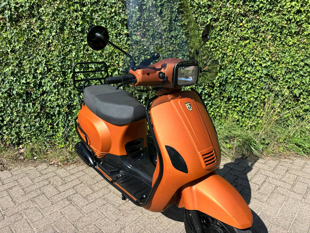 Foto 5 van BTC Riva S Scooter Full Opties BETAAL met in3