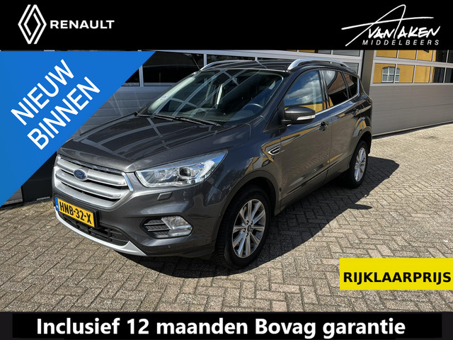 Foto 3 van Ford Kuga 1.5 EcoBoost 175 PK Vignale AUTOMAAT