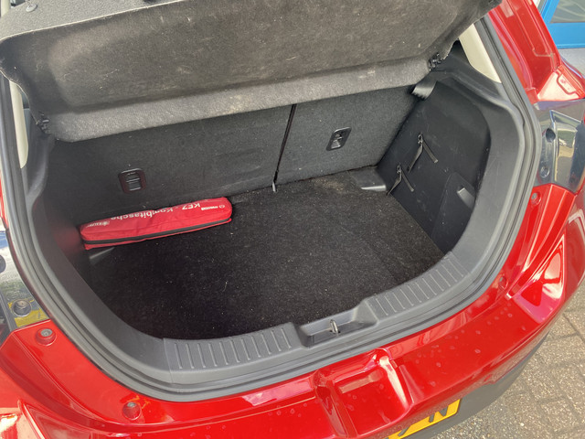Foto 8 van Mazda 2 1.5 Skyactiv-G GT-Luxury Navigatie Stoelverwarming