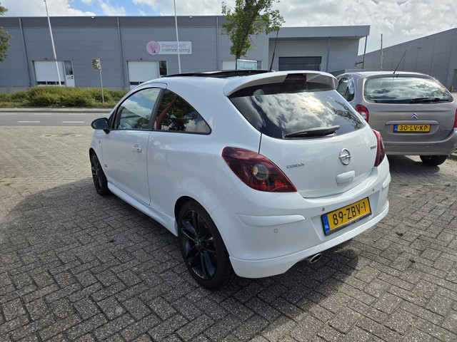 Foto 6 van Opel Corsa 1.4 Turbo Cosmo|PANODAK|AIRCO|PDC|