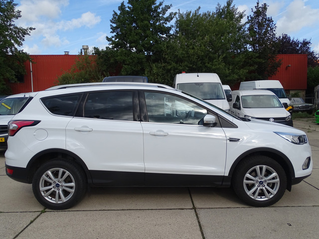 Foto 6 van Ford Kuga 1.5 EcoBoost ST Line (bj 2018)