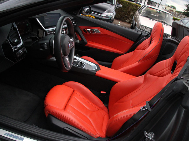 Foto 10 van BMW Z4 Roadster M40i High Executive | Frozen Grey | Adaptive Cruise |