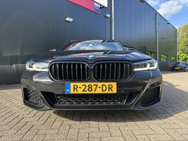 Foto 5 van BMW 5 Serie Touring 520i Business Edition Plus | Trekhaak elek. | Leder