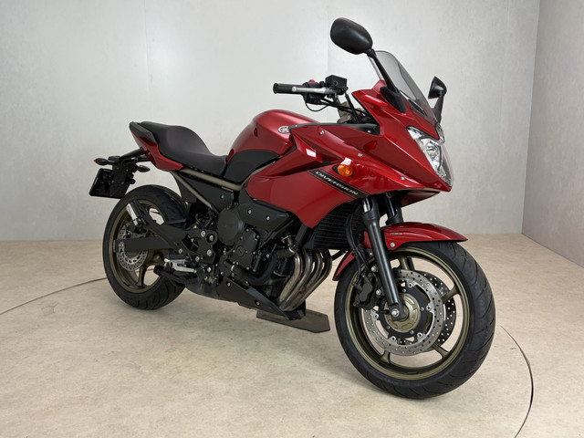 Foto 11 van Yamaha XJ6 DIVERSION F ABS (bj 2010)