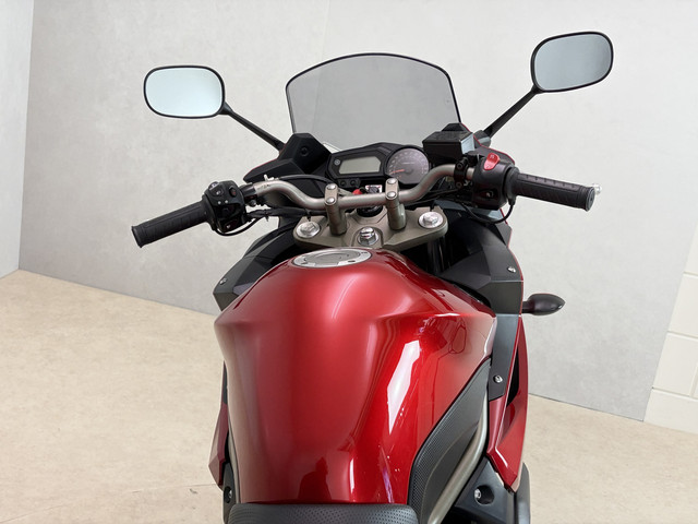 Foto 3 van Yamaha XJ6 DIVERSION F ABS (bj 2010)