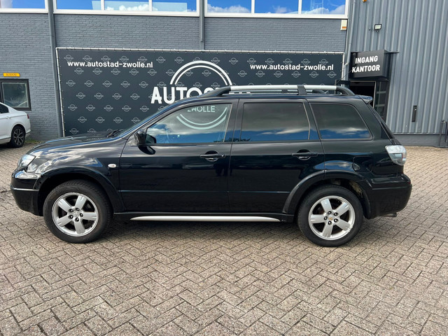 Foto 4 van Mitsubishi Outlander Sport 2.4 Invite Scott 4WD Automaat / NL-Auto / 2e Eigenaar / NAP / APK / Airco