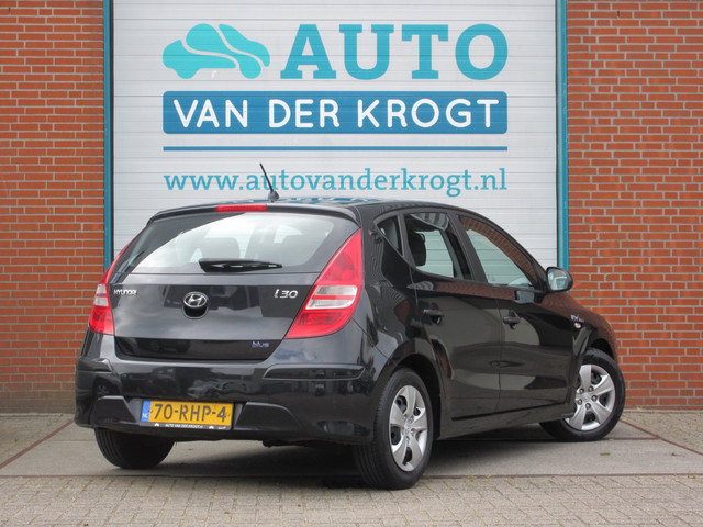 Foto 10 van Hyundai I30 1.4i i-Drive Cool, Airco, metallic, APK 5-27