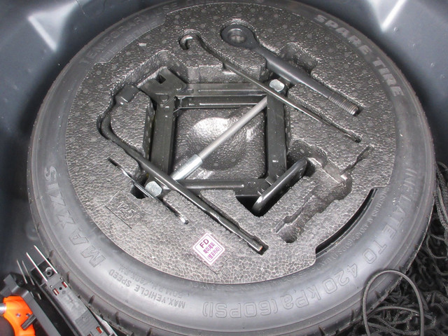 Foto 4 van Hyundai I30 1.4i i-Drive Cool, Airco, metallic, APK 5-27