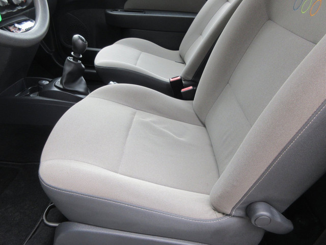 Foto 9 van Renault Twingo 1.2-16V Authentique, Trekhaak, Nw Distr. APK 1-2027