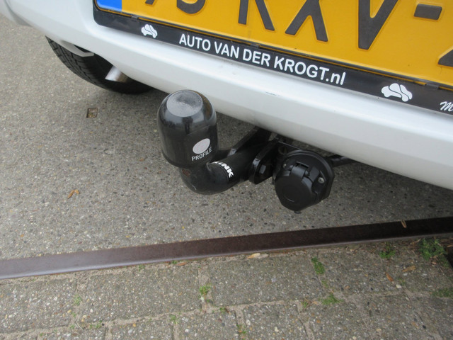 Foto 4 van Renault Twingo 1.2-16V Authentique, Trekhaak, Nw Distr. APK 1-2027