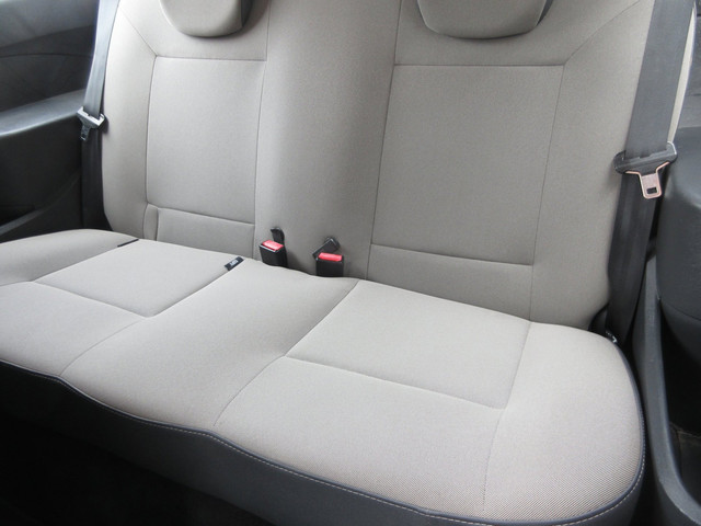Foto 3 van Renault Twingo 1.2-16V Authentique, Trekhaak, Nw Distr. APK 1-2027