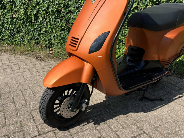 Foto 8 van BTC Riva S Scooter Full Opties BETAAL met in3