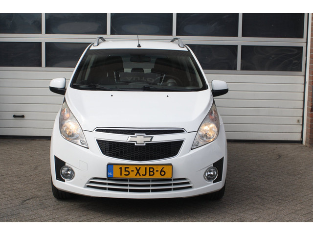 Foto 10 van Chevrolet Spark 1.0 16V LS Bi-Fuel Nieuwe Apk, LPG Af Fabriek, 5 Deurs, Licht Metalen Velgen, Airco.