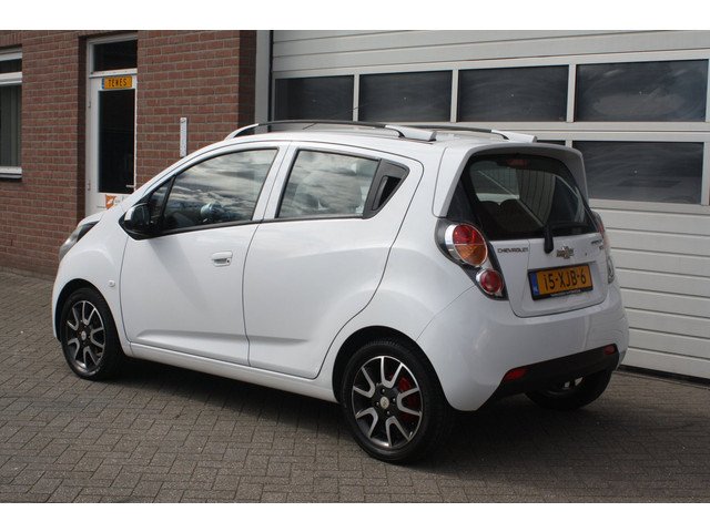 Foto 5 van Chevrolet Spark 1.0 16V LS Bi-Fuel Nieuwe Apk, LPG Af Fabriek, 5 Deurs, Licht Metalen Velgen, Airco.