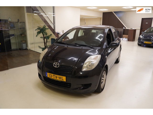 Foto 7 van Toyota Yaris 1.3 VVTi Sol