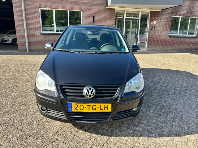 Foto 11 van Volkswagen Polo 1.4-16V Optive // Airco // Automaat // APK