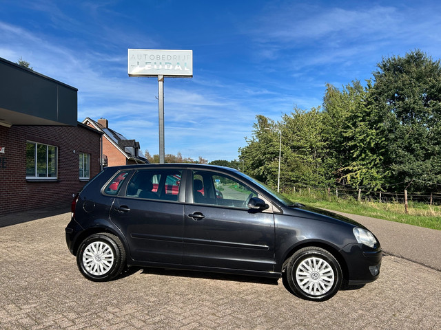 Foto 9 van Volkswagen Polo 1.4-16V Optive // Airco // Automaat // APK