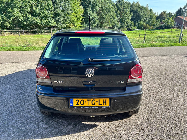 Foto 7 van Volkswagen Polo 1.4-16V Optive // Airco // Automaat // APK
