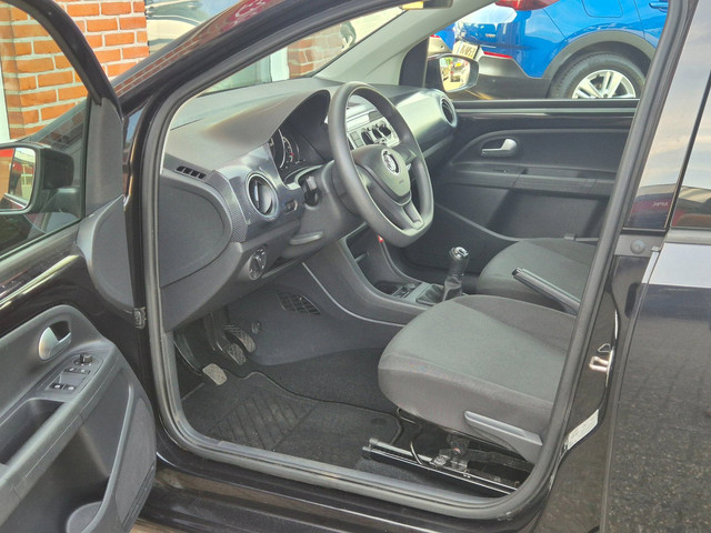 Foto 5 van Volkswagen Up! 1.0 BMT move up! 60PK 5drs airco, navi, carkit, elektr.ramen, dab