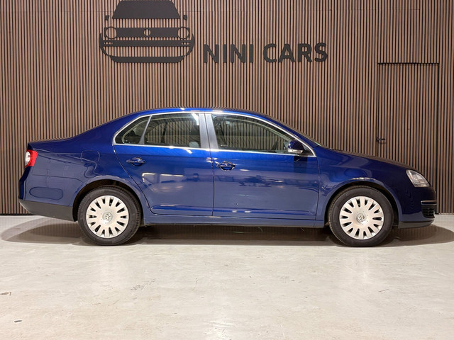 Foto 4 van Volkswagen Jetta 1.6 Comfortline cruise control bluetooth airco NAP