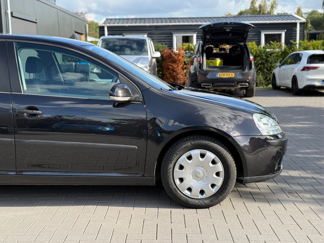 Foto 7 van Volkswagen Golf 1.6 FSI Turijn | Nieuwe APK | Trekhaak | CarPlay | Airco