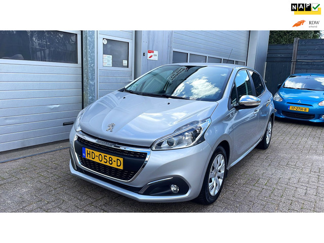 Foto 2 van Peugeot 208 1.2 PureTech Urban Soul 2015-Navi-Airco-Cruise