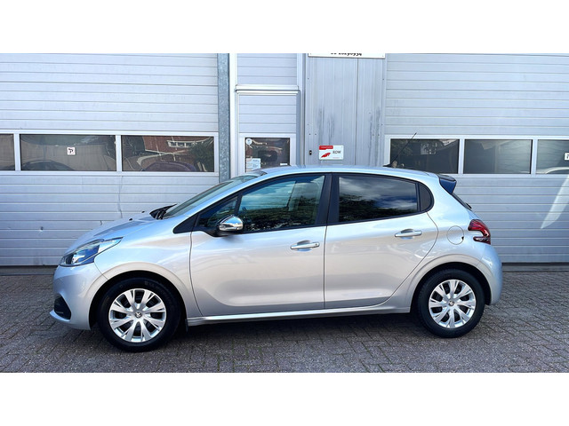 Foto 6 van Peugeot 208 1.2 PureTech Urban Soul 2015-Navi-Airco-Cruise