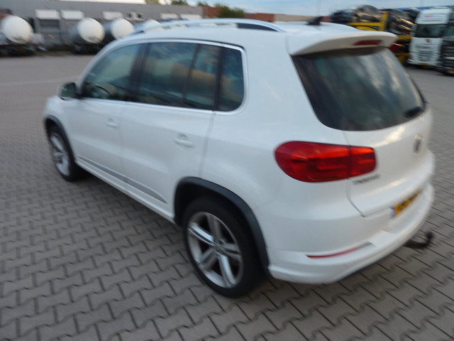 Foto 4 van Volkswagen Tiguan 1.4 TSI Sport&Style