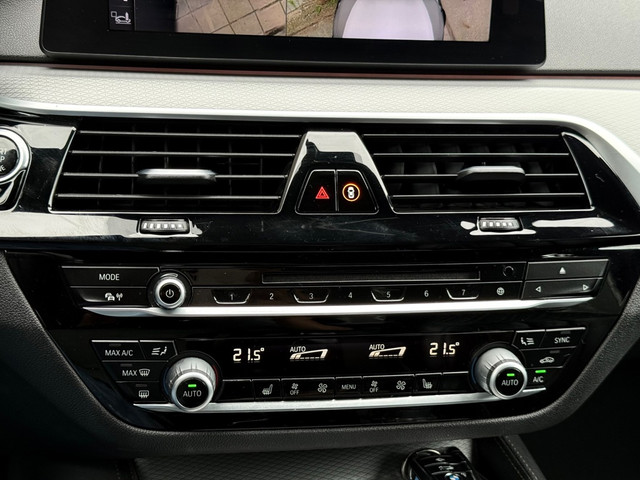 Foto 5 van BMW 5-serie 540i High Executive